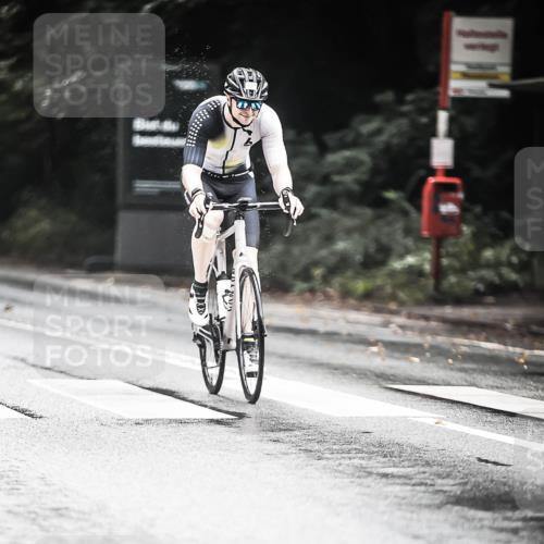 13.09.2026 - Stadtparktriathlon H.Heesch http://msf.ph/oto/10316239 13.09.2026 11:51:44 Radfahren 714, 773, 832, 851, 911 meine-sportfotos.de