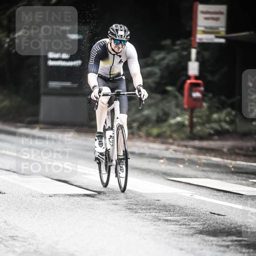 13.09.2026 - Stadtparktriathlon H.Heesch http://msf.ph/oto/10316248 13.09.2026 11:51:44 Radfahren 714, 773, 832, 851, 911 meine-sportfotos.de