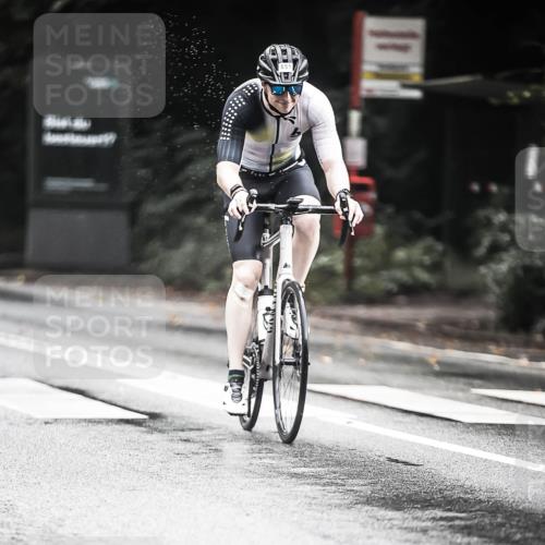 13.09.2026 - Stadtparktriathlon H.Heesch http://msf.ph/oto/10316258 13.09.2026 11:51:44 Radfahren 714, 773, 832, 851, 911 meine-sportfotos.de