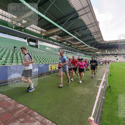 13.09.2026 - 21. swb-Marathon Bremen Michael Burmester http://msf.ph/oto/10316265 13.09.2026 13:13:06 Laufen im Stadion 118, 183, 270, 278, 349, 514, 576, 600, 631, 695, 702, 843, 933, 950, 1005, 1113, 1143, 1226, 1286, 1334, 1426, 1435, 1596, 1641, 1849, 1851, 1991, 2005, 2035, 2079, 2248, 2264, 2336, 2375, 2377, 2387, 2398, 2426, 2439, 2457, 2461, 2478, 2505, 2540, 2612, 2659, 2665, 2673, 2684, 2693, 2765, 2773, 2792, 2815, 2816, 2822, 2850, 2860, 2884, 2895, 2921, 2963, 2966, 2972, 2975, 3016, 3027, 3079, 3111, 3143, 3155, 3209, 3253, 3277, 3293, 3304, 3308, 3313, 3328, 3349, 3434, 3442, 549 meine-sportfotos.de