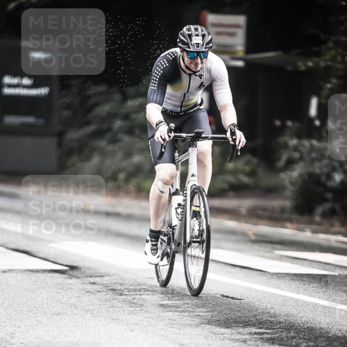 13.09.2026 - Stadtparktriathlon H.Heesch http://msf.ph/oto/10316266 13.09.2026 11:51:44 Radfahren 714, 773, 832, 851, 911 meine-sportfotos.de