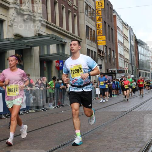 13.09.2026 - 21. swb-Marathon Bremen Strokosch-Dieckow http://msf.ph/oto/10316271 13.09.2026 10:57:14 Ziel 10177, 10226, 10300, 10394, 10460, 10517, 10518, 11106, 11245, 11365, 11480, 11498, 11609, 11734, 11965, 11966, 12037, 12111, 12222, 12264, 12372, 12400, 12411, 10157, 10166, 10408, 10578, 10687, 10700, 10772, 10969, 11000, 11079, 11236, 11292, 11328, 11484, 11667, 11946, 12032, 12263, 12382, 12383, 12411 meine-sportfotos.de
