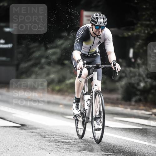 13.09.2026 - Stadtparktriathlon H.Heesch http://msf.ph/oto/10316276 13.09.2026 11:51:44 Radfahren 714, 773, 832, 851, 911 meine-sportfotos.de