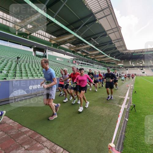 13.09.2026 - 21. swb-Marathon Bremen Michael Burmester http://msf.ph/oto/10316277 13.09.2026 13:13:06 Laufen im Stadion 118, 183, 270, 278, 349, 514, 576, 600, 631, 695, 702, 843, 933, 950, 1005, 1113, 1143, 1226, 1286, 1334, 1426, 1435, 1596, 1641, 1849, 1851, 1991, 2005, 2035, 2079, 2248, 2264, 2336, 2375, 2377, 2387, 2398, 2426, 2439, 2457, 2461, 2478, 2505, 2540, 2612, 2659, 2665, 2673, 2684, 2693, 2765, 2773, 2792, 2815, 2816, 2822, 2850, 2860, 2884, 2895, 2921, 2963, 2966, 2972, 2975, 3016, 3027, 3079, 3111, 3143, 3155, 3209, 3253, 3277, 3293, 3304, 3308, 3313, 3328, 3349, 3434, 3442, 549 meine-sportfotos.de
