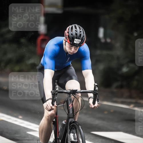 13.09.2026 - Stadtparktriathlon H.Heesch http://msf.ph/oto/10316299 13.09.2026 12:59:25 Radfahren 1094, 1277, 1339, 1379, 1406, 1422 meine-sportfotos.de
