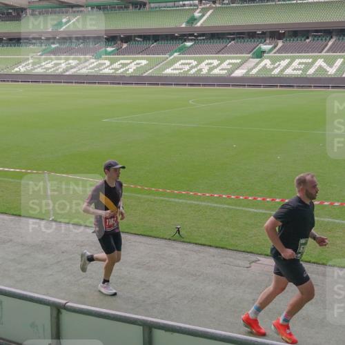 13.09.2026 - 21. swb-Marathon Bremen Michael Burmester http://msf.ph/oto/10316324 13.09.2026 12:51:24 Laufen im Stadion 235, 335, 469, 734, 771, 863, 1043, 1125, 1146, 1162, 1455, 1492, 1510, 1513, 1613, 1955, 1970, 1998, 2008, 2130, 2291, 2295, 2360, 2442, 2444, 2447, 2759, 2847, 3440, 3484, 3566, 3647, 3703, 3808, 3830, 3899, 3959, 4023, 4165, 4368, 4429, 4473, 4475, 4559, 4571, 4573, 4582, 4727, 4781, 4782, 4888, 4895, 5066, 5079, 5152, 5155, 5168, 5314, 5377, 5379, 5383, 5521, 5532, 5620, 5627, 5636, 5696, 6267, 6274, 6471, 6668, 6901, 7121, 8033, 8798 meine-sportfotos.de