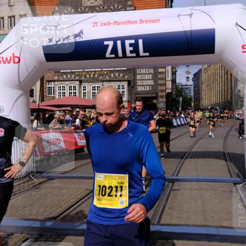 13.09.2026 - 21. swb-Marathon Bremen Tim E. http://msf.ph/oto/10316328 13.09.2026 10:56:40 Ziel 10184, 10211, 10246, 10322, 10356, 10443, 10670, 10675, 10699, 10844, 11256, 11280, 11317, 11570, 11693, 11795, 11844, 11855, 11871, 12452 meine-sportfotos.de