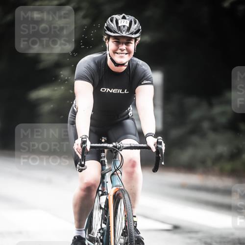 13.09.2026 - Stadtparktriathlon H.Heesch http://msf.ph/oto/10316351 13.09.2026 11:51:50 Radfahren 714, 755, 773, 808, 830, 832, 851, 911 meine-sportfotos.de