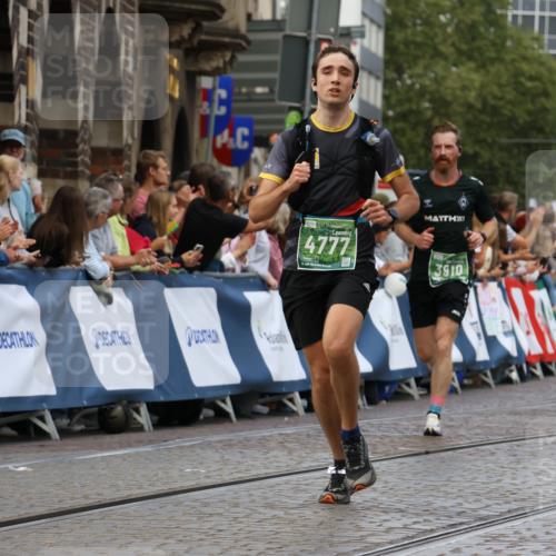 13.09.2026 - 21. swb-Marathon Bremen Strokosch-Dieckow http://msf.ph/oto/10316363 13.09.2026 13:06:34 Ziel 474, 1901, 3466, 4614, 6686, 7336, 8621, 8670, 9934, 508, 521, 788, 1009, 3127, 3910, 4574, 4777, 5238, 6784, 6951, 8580 meine-sportfotos.de