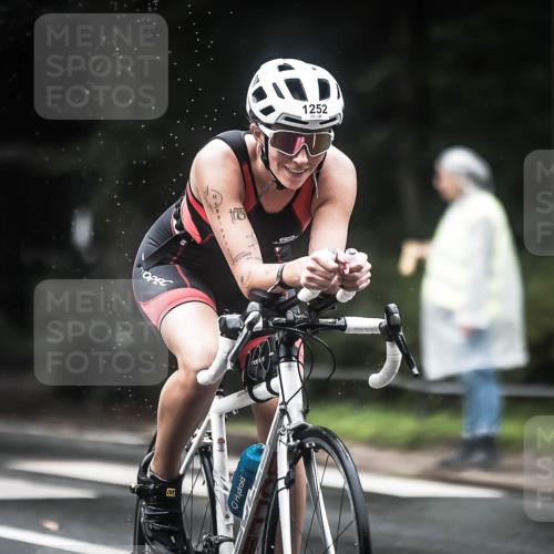 13.09.2026 - Stadtparktriathlon H.Heesch http://msf.ph/oto/10316445 13.09.2026 12:59:52 Radfahren 1107, 1247, 1252, 1302, 1414, 1418, 1428 meine-sportfotos.de
