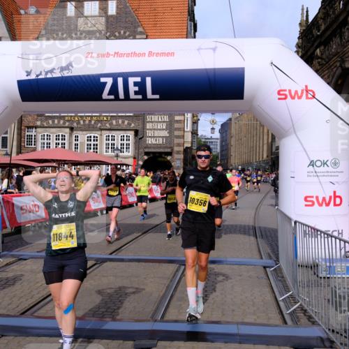 13.09.2026 - 21. swb-Marathon Bremen Tim E. http://msf.ph/oto/10316478 13.09.2026 10:56:48 Ziel 10184, 10211, 10240, 10322, 10356, 10372, 10675, 10721, 10824, 10844, 10936, 11069, 11256, 11317, 11349, 11407, 11601, 11795, 11844, 11855, 11871, 11911, 11996, 12543 meine-sportfotos.de