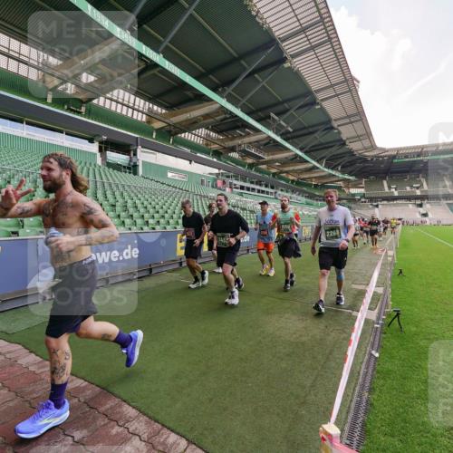 13.09.2026 - 21. swb-Marathon Bremen Michael Burmester http://msf.ph/oto/10316490 13.09.2026 13:13:26 Laufen im Stadion 118, 183, 270, 278, 349, 460, 514, 576, 600, 631, 695, 702, 933, 950, 1005, 1143, 1226, 1286, 1334, 1392, 1408, 1426, 1573, 1596, 1641, 1991, 2005, 2024, 2035, 2079, 2233, 2264, 2336, 2377, 2387, 2398, 2412, 2439, 2457, 2461, 2478, 2505, 2521, 2540, 2564, 2612, 2665, 2684, 2693, 2765, 2773, 2792, 2815, 2816, 2860, 2884, 2895, 2921, 2963, 2966, 2972, 2975, 3016, 3111, 3143, 3155, 3209, 3253, 3277, 3293, 3304, 3308, 3313, 3378, 3405, 3434, 3653, 3661, 549 meine-sportfotos.de