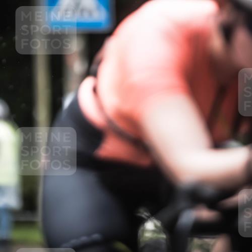 13.09.2026 - Stadtparktriathlon H.Heesch http://msf.ph/oto/10316496 13.09.2026 12:59:55 Radfahren 1082, 1107, 1233, 1247, 1252, 1414, 1418 meine-sportfotos.de