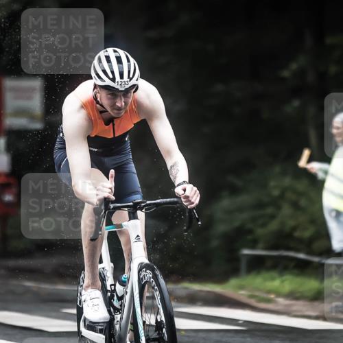 13.09.2026 - Stadtparktriathlon H.Heesch http://msf.ph/oto/10316550 13.09.2026 13:00:00 Radfahren 1082, 1221, 1233, 1239, 1357, 1412, 1418 meine-sportfotos.de