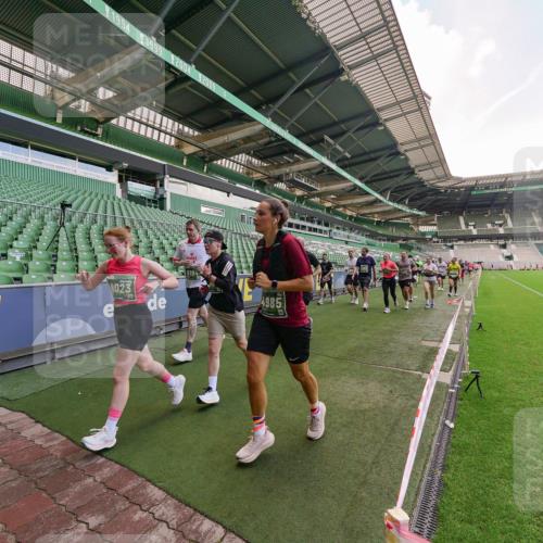 13.09.2026 - 21. swb-Marathon Bremen Michael Burmester http://msf.ph/oto/10316578 13.09.2026 13:13:34 Laufen im Stadion 118, 183, 270, 278, 349, 460, 514, 576, 600, 631, 695, 702, 768, 933, 950, 956, 1005, 1143, 1286, 1334, 1392, 1408, 1426, 1573, 1596, 1641, 1991, 2005, 2024, 2035, 2079, 2233, 2264, 2336, 2387, 2412, 2439, 2457, 2461, 2478, 2505, 2521, 2540, 2564, 2612, 2665, 2684, 2693, 2765, 2773, 2792, 2815, 2816, 2829, 2860, 2884, 2887, 2895, 2921, 2963, 2966, 2972, 2975, 3016, 3111, 3143, 3155, 3209, 3253, 3277, 3293, 3304, 3313, 3378, 3405, 3428, 3434, 3653, 3661, 549 meine-sportfotos.de