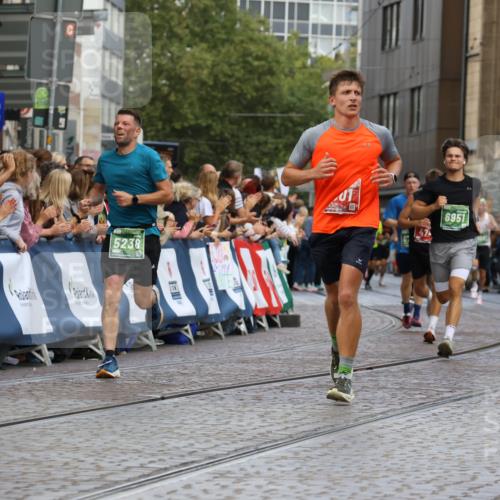 13.09.2026 - 21. swb-Marathon Bremen Strokosch-Dieckow http://msf.ph/oto/10316587 13.09.2026 13:06:37 Ziel 474, 1901, 3466, 6686, 7336, 8621, 8670, 9934, 13148, 521, 788, 1009, 3127, 3910, 4574, 5238, 6784, 6951, 8580 meine-sportfotos.de