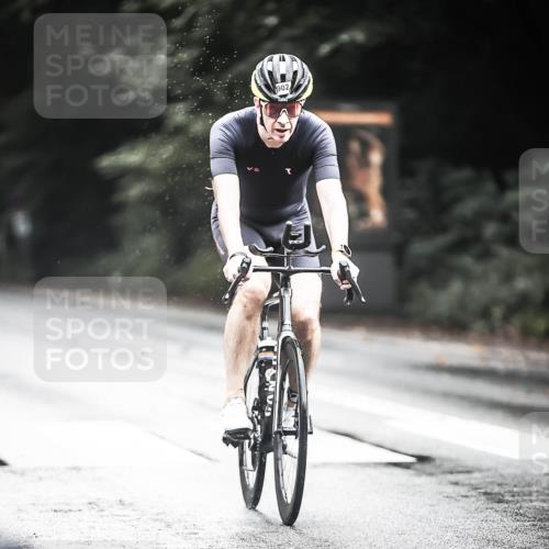 13.09.2026 - Stadtparktriathlon H.Heesch http://msf.ph/oto/10316613 13.09.2026 11:52:04 Radfahren 713, 902, 903 meine-sportfotos.de