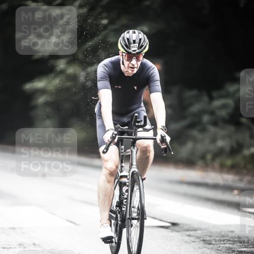 13.09.2026 - Stadtparktriathlon H.Heesch http://msf.ph/oto/10316616 13.09.2026 11:52:04 Radfahren 713, 902, 903 meine-sportfotos.de