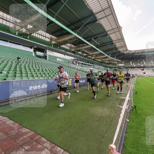 13.09.2026 - 21. swb-Marathon Bremen Michael Burmester http://msf.ph/oto/10316629 13.09.2026 13:13:40 Laufen im Stadion 118, 183, 270, 278, 349, 460, 514, 576, 600, 631, 695, 702, 768, 933, 950, 956, 1005, 1143, 1286, 1334, 1392, 1408, 1426, 1573, 1596, 1641, 1818, 1819, 1991, 2005, 2024, 2035, 2079, 2233, 2264, 2387, 2412, 2439, 2457, 2461, 2478, 2505, 2521, 2540, 2564, 2612, 2665, 2684, 2693, 2765, 2773, 2792, 2815, 2816, 2829, 2860, 2884, 2887, 2895, 2921, 2963, 2966, 2972, 2975, 3016, 3111, 3155, 3209, 3253, 3277, 3293, 3304, 3313, 3378, 3405, 3428, 3434, 3653, 3661, 549 meine-sportfotos.de