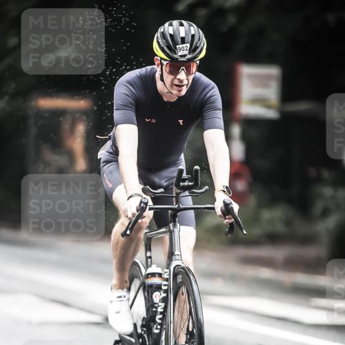 13.09.2026 - Stadtparktriathlon H.Heesch http://msf.ph/oto/10316637 13.09.2026 11:52:05 Radfahren 713, 902, 903 meine-sportfotos.de