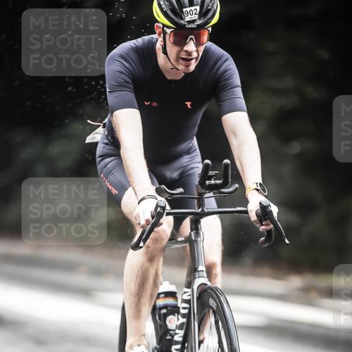 13.09.2026 - Stadtparktriathlon H.Heesch http://msf.ph/oto/10316654 13.09.2026 11:52:05 Radfahren 713, 902, 903 meine-sportfotos.de