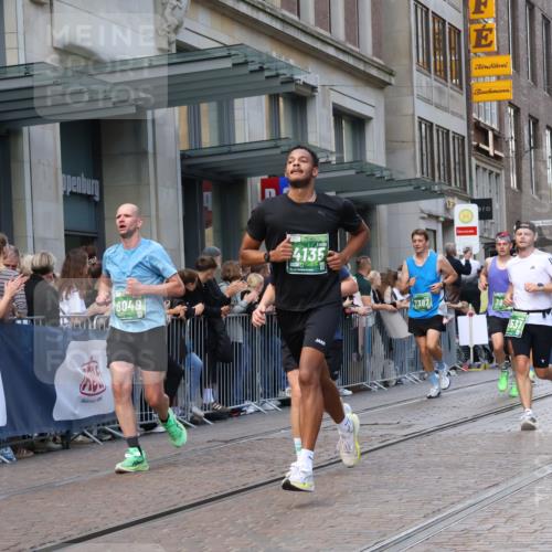 13.09.2026 - 21. swb-Marathon Bremen Strokosch-Dieckow http://msf.ph/oto/10316671 13.09.2026 13:16:32 Ziel 385, 472, 675, 696, 734, 827, 985, 1970, 2319, 2473, 2474, 2809, 3706, 3716, 3961, 4135, 4137, 4485, 5255, 5772, 6049, 6531, 6535, 6704, 6819, 7297, 7387, 7875, 481, 740, 755, 792, 816, 1076, 1162, 1605, 2604, 5255, 5554, 5963, 6367, 6721, 7053, 7603, 7801, 8171, 8288, 8398, 9031, 9115, 13008 meine-sportfotos.de
