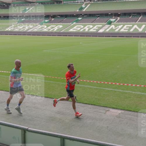 13.09.2026 - 21. swb-Marathon Bremen Michael Burmester http://msf.ph/oto/10316683 13.09.2026 12:51:48 Laufen im Stadion 107, 235, 335, 683, 734, 771, 792, 863, 1033, 1043, 1125, 1146, 1162, 1232, 1455, 1492, 1510, 1613, 1646, 1955, 1970, 1998, 2008, 2130, 2295, 2442, 2444, 2447, 2480, 2498, 2759, 2767, 2847, 3085, 3149, 3336, 3440, 3448, 3484, 3566, 3703, 3808, 3830, 3899, 3959, 3988, 4023, 4165, 4283, 4368, 4429, 4473, 4475, 4559, 4571, 4573, 4582, 4727, 4781, 4782, 4888, 4895, 5066, 5079, 5152, 5155, 5168, 5314, 5379, 5521, 5532, 5620, 5627, 5696, 6274, 6471, 6668, 6901, 8033, 8798 meine-sportfotos.de
