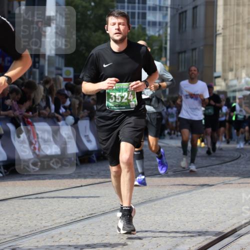 13.09.2026 - 21. swb-Marathon Bremen Strokosch-Dieckow http://msf.ph/oto/10316684 13.09.2026 13:24:33 Ziel 102, 776, 909, 1199, 1250, 2295, 2370, 2491, 2967, 3372, 4000, 4559, 5012, 5208, 5257, 5481, 5623, 5928, 5929, 6105, 7059, 7069, 7081, 8082, 8179, 8415, 9087, 9916, 13219, 282, 1516, 1582, 2280, 3524, 4198, 4262, 4277, 5328, 5664, 6626, 6807, 8636, 9541, 10097, 10103 meine-sportfotos.de