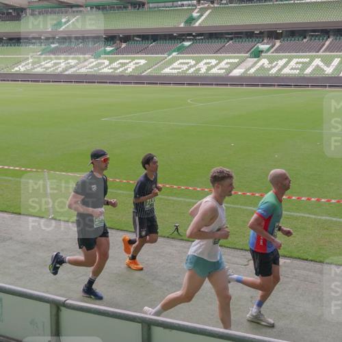 13.09.2026 - 21. swb-Marathon Bremen Michael Burmester http://msf.ph/oto/10316720 13.09.2026 12:51:49 Laufen im Stadion 107, 235, 335, 683, 734, 771, 792, 863, 1033, 1043, 1125, 1146, 1162, 1232, 1455, 1492, 1510, 1613, 1646, 1955, 1970, 1998, 2008, 2203, 2295, 2442, 2444, 2447, 2480, 2498, 2759, 2767, 2847, 3085, 3149, 3336, 3440, 3448, 3484, 3566, 3703, 3808, 3830, 3899, 3959, 3988, 4023, 4165, 4283, 4368, 4429, 4473, 4475, 4559, 4571, 4573, 4582, 4727, 4781, 4782, 4888, 4895, 5066, 5079, 5152, 5155, 5168, 5314, 5379, 5521, 5532, 5620, 5627, 5696, 6274, 6471, 6668, 6901, 8033, 8798 meine-sportfotos.de