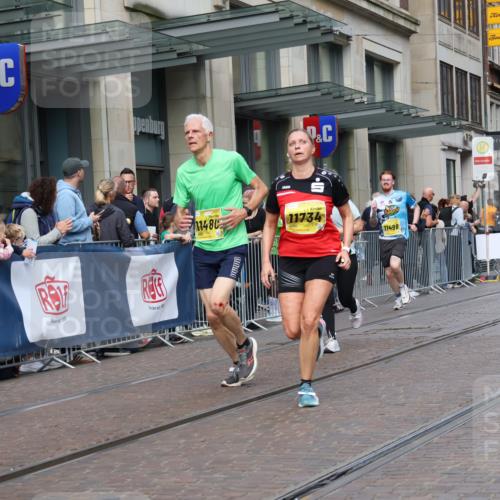 13.09.2026 - 21. swb-Marathon Bremen Strokosch-Dieckow http://msf.ph/oto/10316729 13.09.2026 10:57:23 Ziel 10078, 10177, 10460, 10565, 10707, 10728, 11106, 11153, 11245, 11365, 11480, 11532, 11568, 11734, 11824, 11856, 11965, 11966, 12111, 12222, 12228, 12231, 12264, 12372, 12427, 12555, 10166, 10226, 10300, 10394, 10517, 10518, 10578, 10687, 10700, 10772, 10969, 11236, 11292, 11365, 11484, 11498, 11609, 11667, 11734, 12037, 12111, 12263, 12382, 12383, 12400, 12411 meine-sportfotos.de