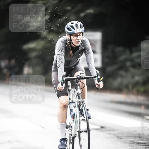 13.09.2026 - Stadtparktriathlon H.Heesch http://msf.ph/oto/10316744 13.09.2026 11:52:21 Radfahren 716, 718, 780 meine-sportfotos.de