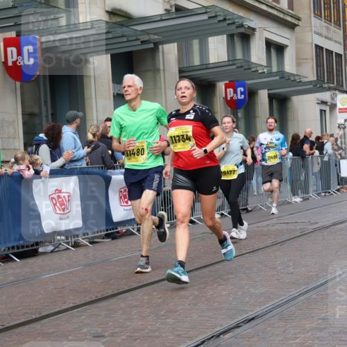 13.09.2026 - 21. swb-Marathon Bremen Strokosch-Dieckow http://msf.ph/oto/10316753 13.09.2026 10:57:23 Ziel 10078, 10177, 10460, 10565, 10707, 10728, 11106, 11153, 11245, 11365, 11480, 11532, 11568, 11734, 11824, 11856, 11965, 11966, 12111, 12222, 12228, 12231, 12264, 12372, 12427, 12555, 10166, 10226, 10300, 10394, 10517, 10518, 10578, 10687, 10700, 10772, 10969, 11236, 11292, 11365, 11484, 11498, 11609, 11667, 11734, 12037, 12111, 12263, 12382, 12383, 12400, 12411 meine-sportfotos.de