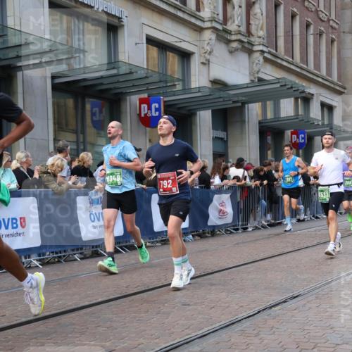 13.09.2026 - 21. swb-Marathon Bremen Strokosch-Dieckow http://msf.ph/oto/10316764 13.09.2026 13:16:33 Ziel 385, 472, 675, 696, 734, 827, 985, 1970, 2319, 2473, 2474, 2809, 3246, 3706, 3716, 3961, 4135, 4137, 4485, 5772, 6049, 6531, 6535, 6704, 6819, 7297, 7387, 7875, 740, 755, 792, 816, 1076, 1162, 1605, 2604, 5255, 5554, 5963, 6367, 6721, 7053, 7603, 7801, 8171, 8288, 8398, 9031, 9115 meine-sportfotos.de