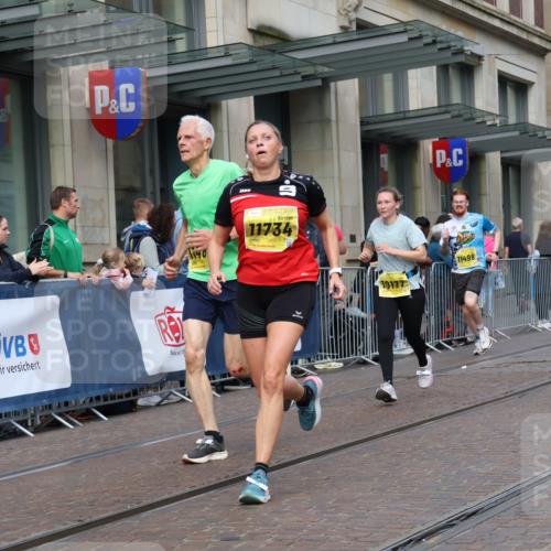 13.09.2026 - 21. swb-Marathon Bremen Strokosch-Dieckow http://msf.ph/oto/10316773 13.09.2026 10:57:24 Ziel 10078, 10177, 10460, 10565, 10707, 10728, 11106, 11153, 11245, 11480, 11532, 11568, 11824, 11856, 11965, 11966, 12222, 12228, 12231, 12264, 12372, 12427, 12555, 10166, 10226, 10300, 10394, 10517, 10518, 10578, 10687, 10700, 10772, 10969, 11236, 11292, 11365, 11484, 11498, 11609, 11667, 11734, 12037, 12111, 12263, 12372, 12382, 12383, 12400, 12411 meine-sportfotos.de