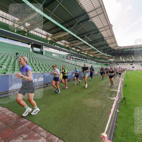 13.09.2026 - 21. swb-Marathon Bremen Michael Burmester http://msf.ph/oto/10316777 13.09.2026 13:13:54 Laufen im Stadion 183, 270, 278, 349, 460, 514, 576, 600, 631, 695, 702, 768, 933, 950, 956, 1005, 1008, 1143, 1286, 1334, 1392, 1408, 1426, 1573, 1596, 1641, 1818, 1819, 1991, 2005, 2024, 2035, 2079, 2233, 2264, 2314, 2387, 2412, 2439, 2457, 2461, 2478, 2505, 2521, 2540, 2564, 2612, 2665, 2684, 2693, 2765, 2773, 2792, 2815, 2816, 2829, 2838, 2860, 2884, 2887, 2895, 2921, 2963, 2966, 2972, 2975, 2978, 3016, 3111, 3209, 3253, 3277, 3293, 3304, 3313, 3378, 3405, 3428, 3434, 3653, 3661, 4080 meine-sportfotos.de