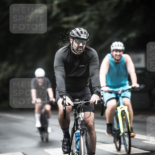 13.09.2026 - Stadtparktriathlon H.Heesch http://msf.ph/oto/10316789 13.09.2026 13:00:17 Radfahren 1080, 1243, 1267, 1288, 1290, 1307, 1310, 1330, 1350, 1358 meine-sportfotos.de