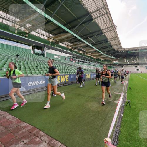 13.09.2026 - 21. swb-Marathon Bremen Michael Burmester http://msf.ph/oto/10316793 13.09.2026 13:13:55 Laufen im Stadion 183, 270, 278, 349, 460, 514, 576, 600, 631, 695, 702, 768, 933, 950, 956, 1005, 1008, 1143, 1286, 1392, 1408, 1426, 1573, 1596, 1641, 1818, 1819, 1991, 2005, 2024, 2035, 2079, 2233, 2264, 2314, 2387, 2412, 2439, 2457, 2461, 2478, 2505, 2521, 2540, 2564, 2612, 2665, 2684, 2693, 2765, 2773, 2792, 2815, 2816, 2829, 2838, 2860, 2884, 2887, 2895, 2921, 2963, 2966, 2972, 2975, 2978, 3016, 3111, 3209, 3253, 3277, 3293, 3304, 3313, 3378, 3405, 3428, 3434, 3653, 3661, 4080 meine-sportfotos.de