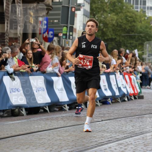 13.09.2026 - 21. swb-Marathon Bremen Strokosch-Dieckow http://msf.ph/oto/10316836 13.09.2026 13:06:42 Ziel 474, 1901, 1921, 7590, 8621, 8670, 9934, 13148, 521, 749, 1009, 3127, 4574, 6784, 8580, 8888 meine-sportfotos.de