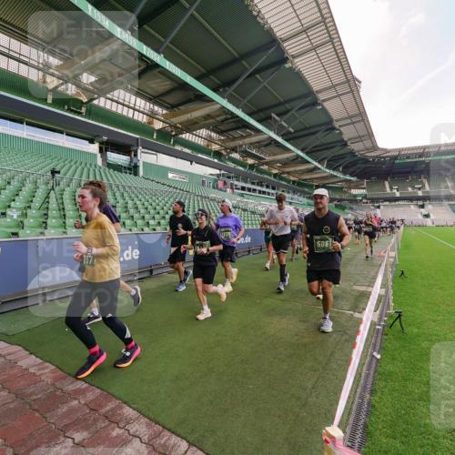 13.09.2026 - 21. swb-Marathon Bremen Michael Burmester http://msf.ph/oto/10316845 13.09.2026 13:14:01 Laufen im Stadion 183, 270, 278, 349, 460, 576, 600, 631, 695, 702, 768, 933, 950, 956, 1005, 1008, 1143, 1392, 1408, 1426, 1573, 1596, 1641, 1818, 1819, 1991, 2005, 2024, 2035, 2079, 2233, 2264, 2314, 2387, 2412, 2439, 2457, 2461, 2478, 2494, 2521, 2540, 2564, 2612, 2665, 2684, 2693, 2765, 2773, 2792, 2816, 2829, 2838, 2860, 2865, 2884, 2887, 2895, 2921, 2972, 2975, 2978, 3016, 3111, 3209, 3253, 3277, 3293, 3304, 3313, 3378, 3405, 3428, 3434, 3653, 3661, 4034, 4080 meine-sportfotos.de