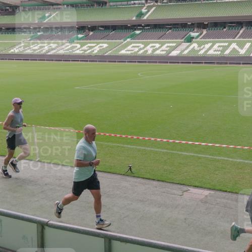 13.09.2026 - 21. swb-Marathon Bremen Michael Burmester http://msf.ph/oto/10316869 13.09.2026 12:51:58 Laufen im Stadion 107, 235, 335, 683, 734, 771, 792, 863, 1033, 1043, 1125, 1146, 1162, 1232, 1252, 1297, 1455, 1492, 1510, 1542, 1613, 1646, 1955, 1970, 2007, 2008, 2043, 2203, 2295, 2442, 2444, 2447, 2480, 2498, 2759, 2767, 2847, 3085, 3149, 3336, 3440, 3448, 3484, 3566, 3703, 3808, 3830, 3899, 3959, 3988, 4023, 4165, 4283, 4368, 4429, 4473, 4475, 4559, 4571, 4573, 4582, 4605, 4727, 4781, 4782, 4888, 4895, 5066, 5079, 5152, 5155, 5168, 5379, 5521, 5532, 5627, 5696, 6274, 6471, 8033, 8798 meine-sportfotos.de