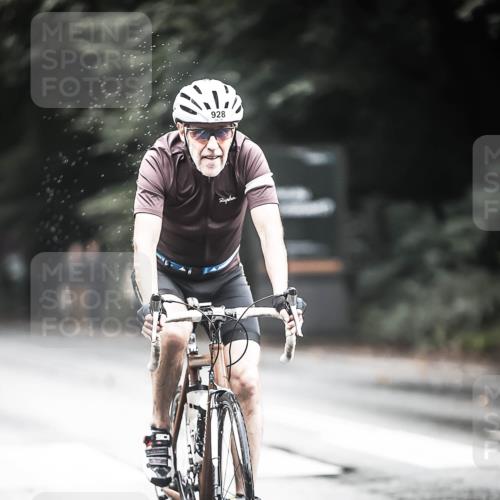 13.09.2026 - Stadtparktriathlon H.Heesch http://msf.ph/oto/10316878 13.09.2026 11:52:30 Radfahren 716, 806, 815, 841, 928 meine-sportfotos.de
