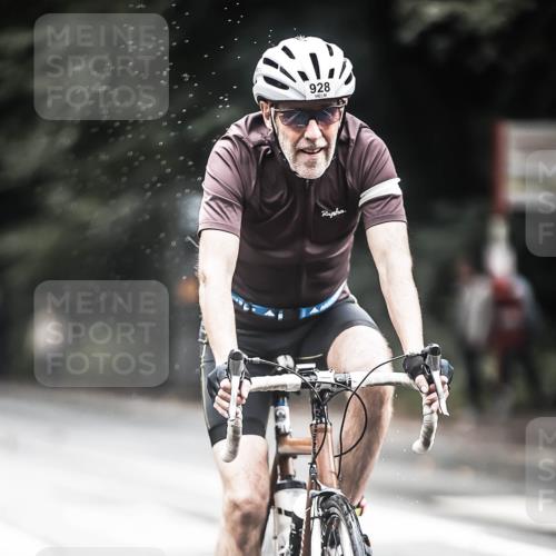 13.09.2026 - Stadtparktriathlon H.Heesch http://msf.ph/oto/10316896 13.09.2026 11:52:30 Radfahren 716, 806, 815, 841, 928 meine-sportfotos.de