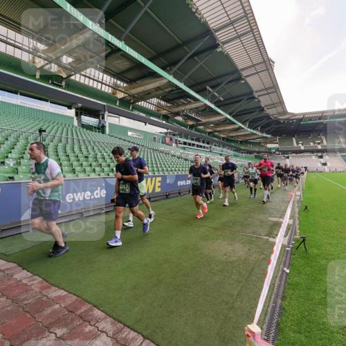 13.09.2026 - 21. swb-Marathon Bremen Michael Burmester http://msf.ph/oto/10316899 13.09.2026 13:14:06 Laufen im Stadion 183, 270, 278, 349, 414, 460, 576, 600, 631, 695, 702, 768, 933, 950, 956, 1005, 1008, 1143, 1392, 1408, 1426, 1573, 1596, 1641, 1818, 1819, 1991, 2005, 2024, 2035, 2079, 2233, 2264, 2314, 2387, 2412, 2439, 2457, 2461, 2478, 2494, 2521, 2540, 2564, 2612, 2665, 2684, 2693, 2737, 2773, 2792, 2816, 2829, 2838, 2860, 2861, 2865, 2884, 2887, 2921, 2972, 2975, 2978, 3016, 3111, 3209, 3253, 3277, 3293, 3304, 3313, 3378, 3405, 3428, 3434, 3653, 3661, 3680, 4034, 4080 meine-sportfotos.de