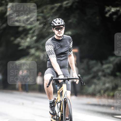 13.09.2026 - Stadtparktriathlon H.Heesch http://msf.ph/oto/10316907 13.09.2026 11:52:34 Radfahren 806, 815, 841, 928 meine-sportfotos.de