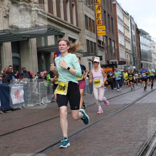 13.09.2026 - 21. swb-Marathon Bremen Strokosch-Dieckow http://msf.ph/oto/10316937 13.09.2026 10:57:29 Ziel 10078, 10460, 10559, 10565, 10707, 10728, 11136, 11153, 11245, 11332, 11532, 11568, 11824, 11856, 11863, 12222, 12228, 12231, 12264, 12427, 12551, 12555, 10166, 10177, 10226, 10300, 10394, 10517, 10518, 10578, 10687, 10700, 10969, 11106, 11236, 11292, 11365, 11480, 11484, 11498, 11609, 11667, 11734, 11965, 11966, 12037, 12111, 12263, 12372, 12382, 12383, 12400, 12411 meine-sportfotos.de