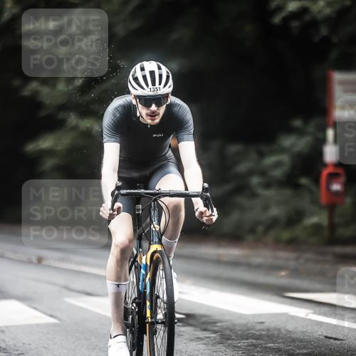 13.09.2026 - Stadtparktriathlon H.Heesch http://msf.ph/oto/10316939 13.09.2026 13:00:38 Radfahren 1143, 1282, 1351, 1370 meine-sportfotos.de
