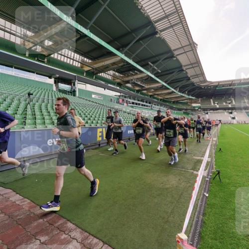 13.09.2026 - 21. swb-Marathon Bremen Michael Burmester http://msf.ph/oto/10316948 13.09.2026 13:14:10 Laufen im Stadion 183, 270, 278, 300, 349, 414, 460, 576, 600, 631, 695, 702, 768, 933, 950, 956, 1005, 1008, 1143, 1392, 1408, 1426, 1573, 1596, 1641, 1818, 1819, 1991, 2024, 2035, 2079, 2233, 2264, 2314, 2387, 2412, 2439, 2457, 2461, 2478, 2494, 2521, 2540, 2564, 2612, 2665, 2684, 2690, 2691, 2693, 2737, 2773, 2792, 2816, 2829, 2838, 2860, 2861, 2865, 2884, 2887, 2921, 2972, 2978, 3016, 3111, 3209, 3253, 3277, 3293, 3304, 3313, 3378, 3405, 3428, 3653, 3661, 3680, 4034, 4080, 4306 meine-sportfotos.de