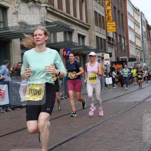 13.09.2026 - 21. swb-Marathon Bremen Strokosch-Dieckow http://msf.ph/oto/10316953 13.09.2026 10:57:30 Ziel 10078, 10460, 10559, 10565, 10707, 10728, 11136, 11153, 11245, 11332, 11532, 11568, 11824, 11856, 11863, 12222, 12228, 12231, 12264, 12427, 12551, 12555, 10166, 10177, 10226, 10300, 10394, 10517, 10518, 10578, 10687, 10700, 10969, 11106, 11236, 11292, 11365, 11480, 11484, 11498, 11609, 11667, 11734, 11965, 11966, 12037, 12111, 12263, 12372, 12382, 12383, 12400, 12411 meine-sportfotos.de