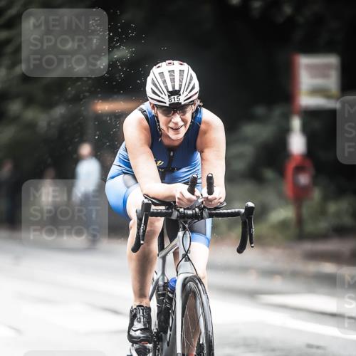 13.09.2026 - Stadtparktriathlon H.Heesch http://msf.ph/oto/10316977 13.09.2026 11:52:36 Radfahren 815, 841 meine-sportfotos.de