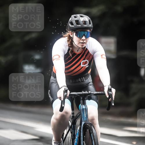 13.09.2026 - Stadtparktriathlon H.Heesch http://msf.ph/oto/10317009 13.09.2026 13:00:41 Radfahren 1143, 1282, 1285, 1314, 1351 meine-sportfotos.de